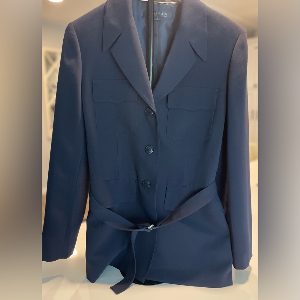 ANNE KLEIN Navy Blue Jacket Blazer Belted Kick Pleat in Back Size 10